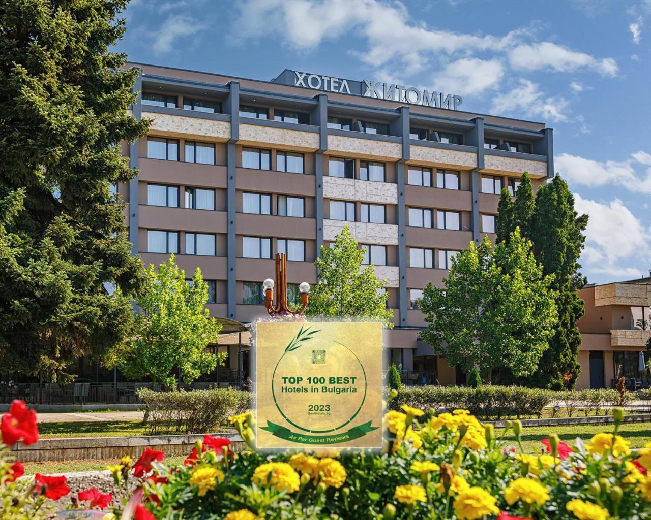Jitomir Hotel Montana Exterior foto